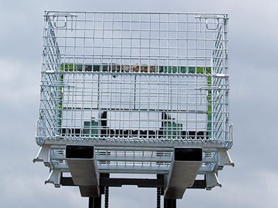 フォークガイド　メッシュボックス　オプション　保管機器　株式会社マキテック